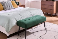 Banc design capitonné en tissu velours vert foncé et métal noir L96 cm GUESTA