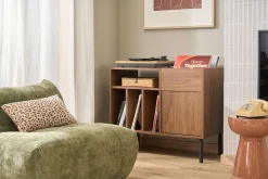 Buffet de rangement vinyles en bois foncé finiton noyer et métal noir L90 cm KANE