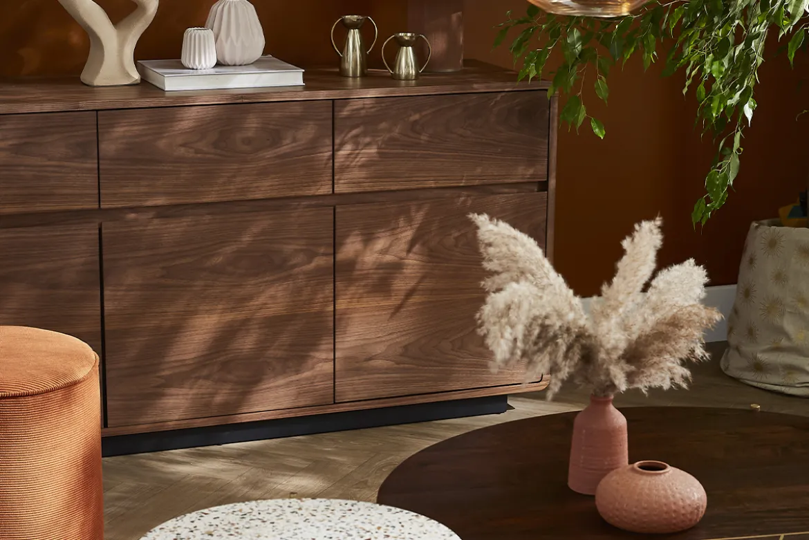 Buffet design en bois foncé noyer 3 portes 3 tiroirs L160 cm JAKO