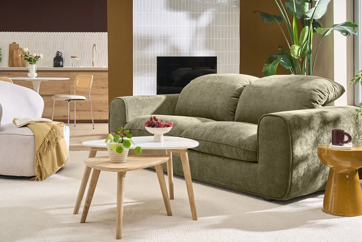 Canapé convertible avec têtières ajustables 3 places en tissu effet velours texturé vert kaki NOAM