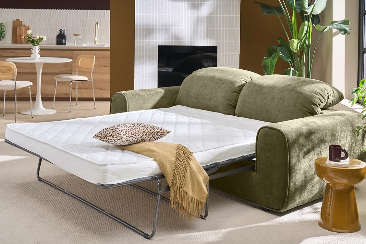 Canapé convertible avec têtières ajustables 3 places en tissu effet velours texturé vert kaki NOAM