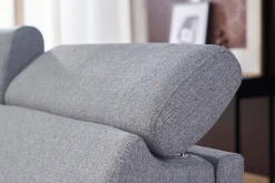 Canapé convertible avec têtières ajustables 3 places en tissu gris et bois clair et matelas 18 cm GOYA