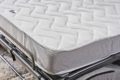 Canapé convertible en tissu gris clair et bois clair avec matelas 18 cm GRAHAM