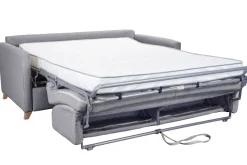 Canapé convertible 3 places en tissu gris clair et bois clair avec matelas 18 cm SKANDY