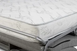 Canapé convertible 3 places en tissu gris clair et bois clair avec matelas 18 cm SKANDY
