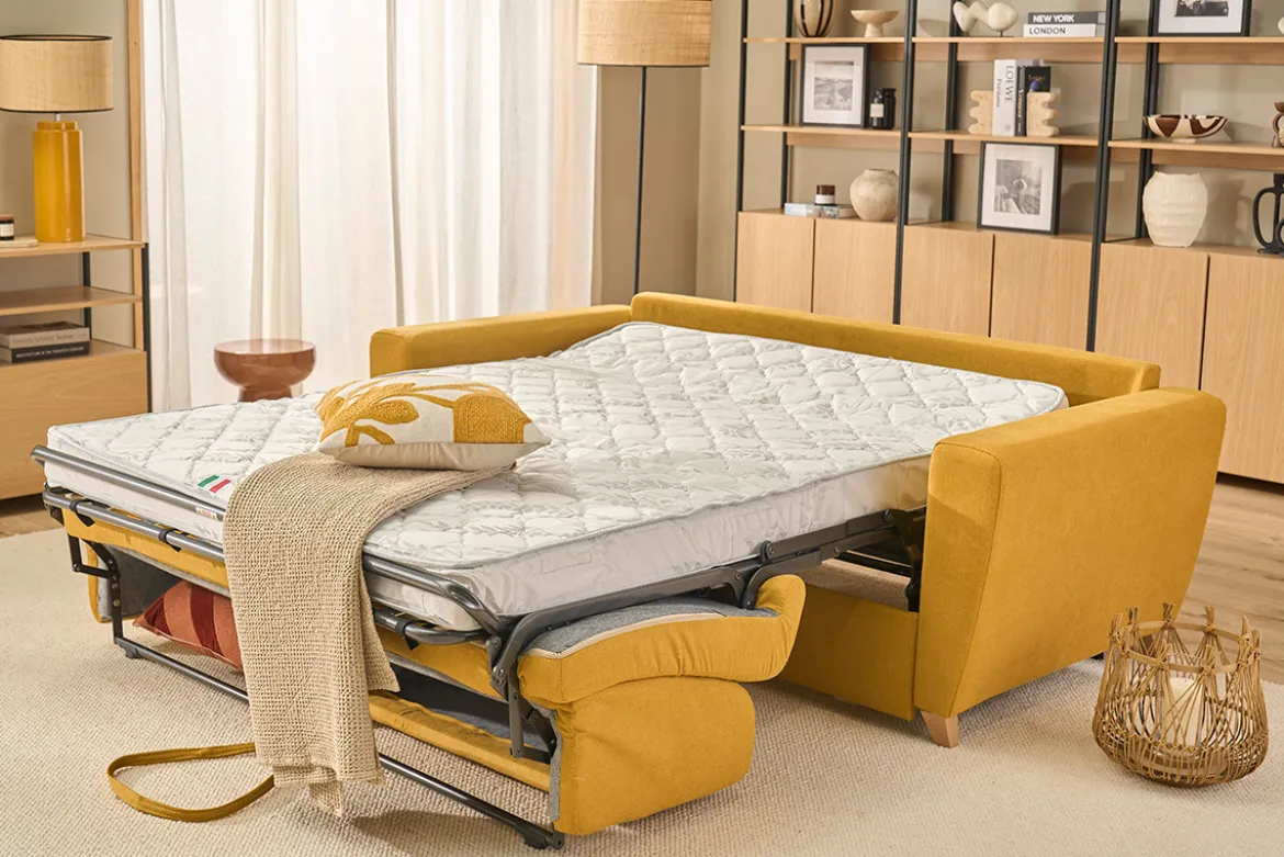 Canapé convertible 3 places en tissu jaune moutarde et bois clair avec matelas L140 cm 13 cm GRAHAM