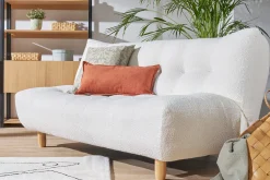 Canapé convertible scandinave 3 places en tissu effet laine bouclée blanc et bois clair YUMI