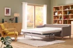 Canapé convertible scandinave 3 places en tissu effet velours taupe et bois clair LOUISE
