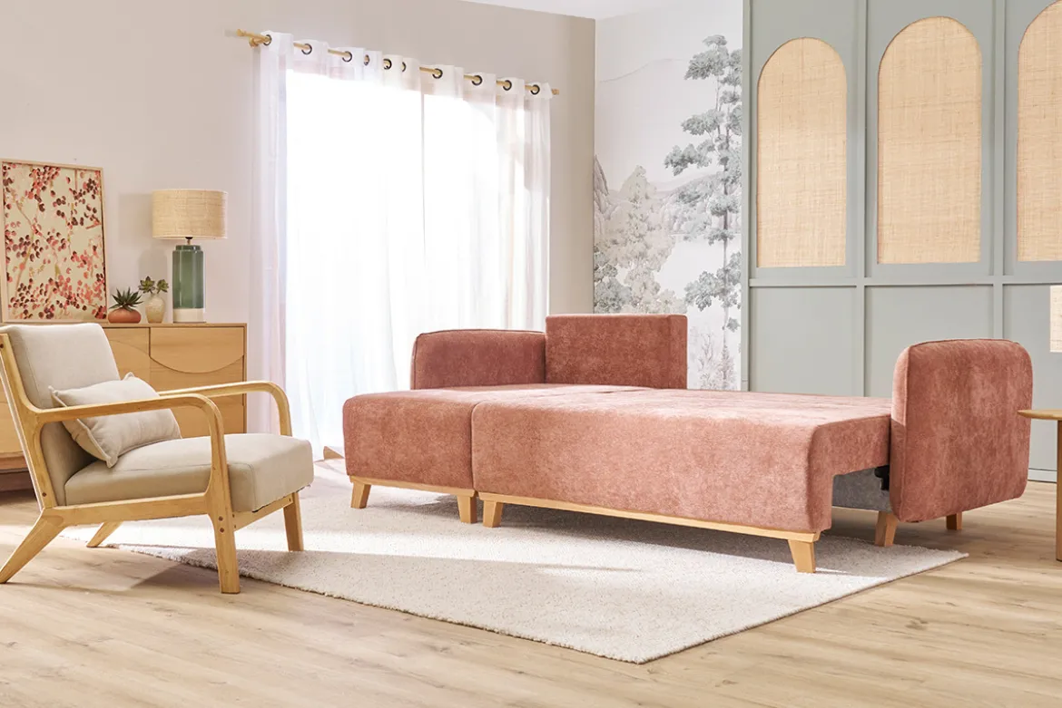Canapé d'angle convertible et réversible 3-4 places en tissu effet velours terre brûlée et bois clair ROMANE