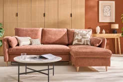 Canapé d'angle convertible réversible avec coffre 3-4 places en tissu effet velours terre brûlée et bois clair DRISS