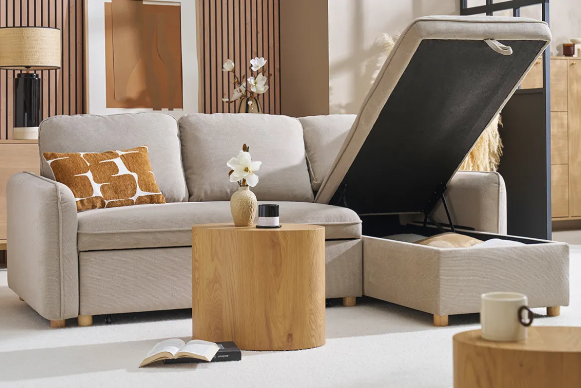 Canapé d'angle convertible réversible avec coffre 3 places en tissu chenille beige et bois clair ORSO