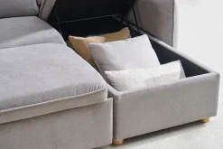 Canapé d'angle convertible réversible avec coffre 3 places en tissu chenille gris et bois clair ORSO