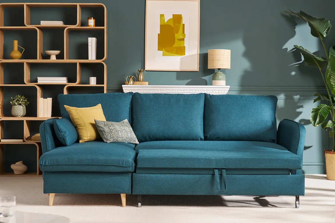 Canapé d'angle convertible réversible avec coffre 3-4 places en tissu bleu océan et bois clair DRISS