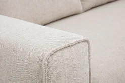 Canapé d'angle droit en tissu effet velours texturé beige et bois clair RAGNAR