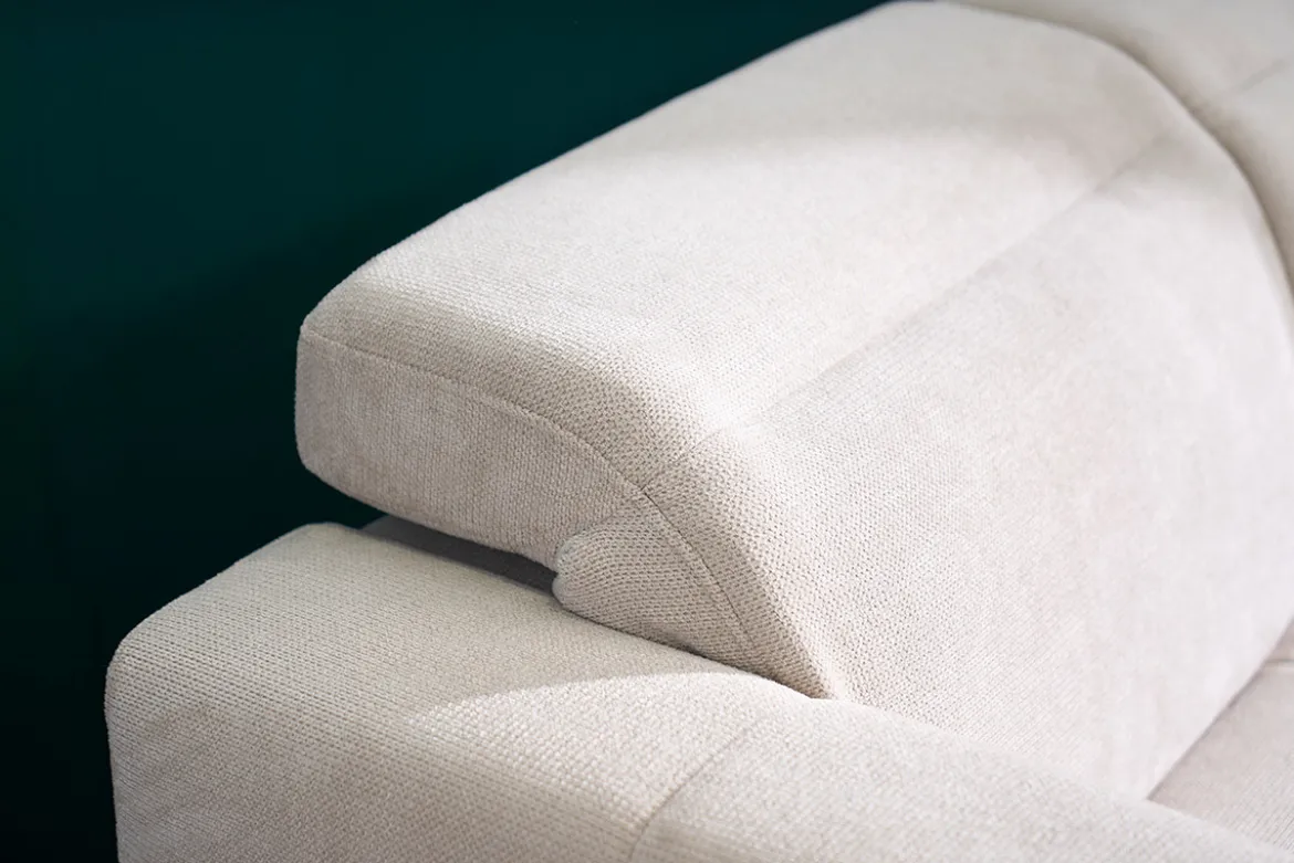 Canapé d'angle droit 3 places avec têtières ajustables en tissu chenille beige et métal NORELL
