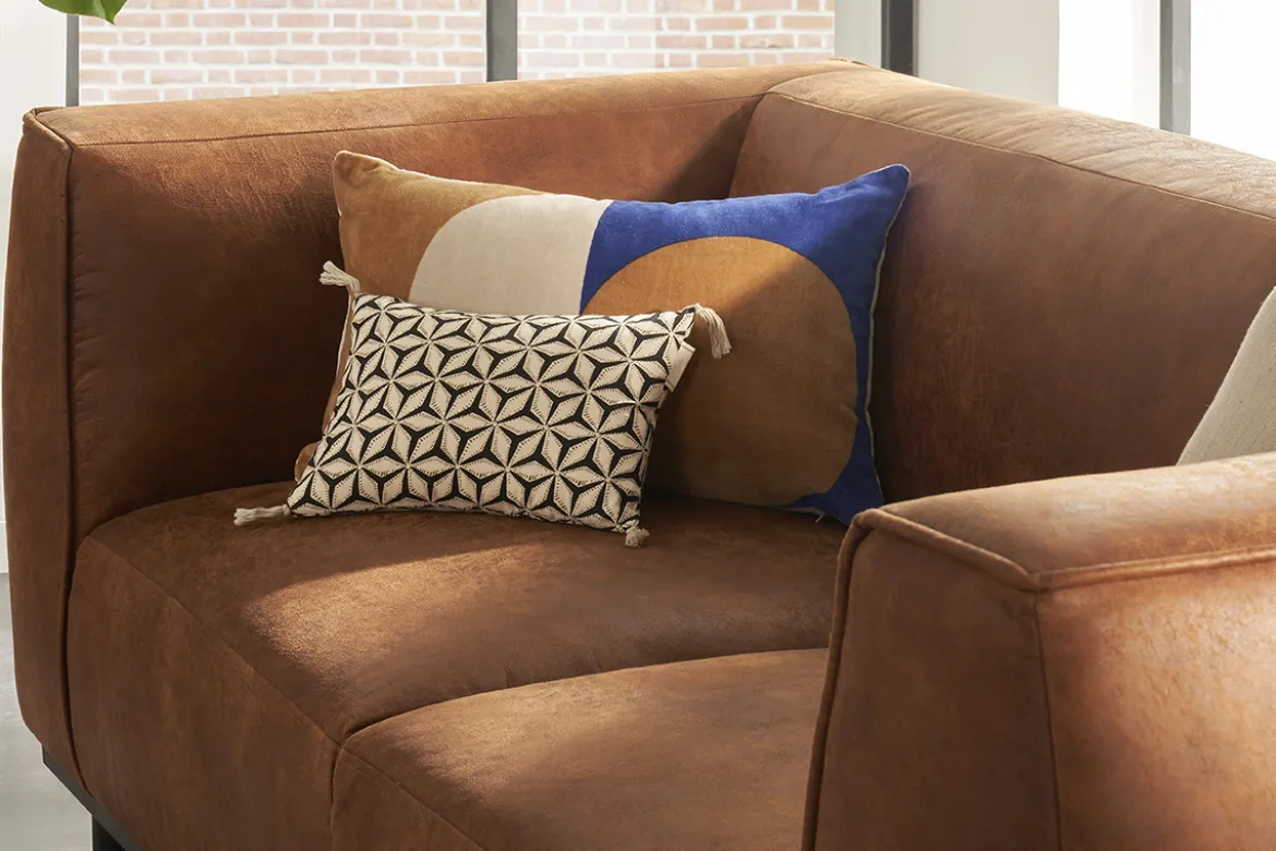 Canapé design 2-3 places en cuir aspect vieilli marron cognac MORRIS