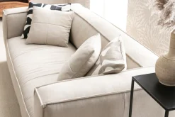 Canapé design 3 places en tissu effet velours beige naturel et bois clair COBAIN