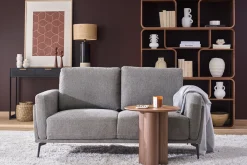 Canapé design 2 places en tissu effet velours texturé gris foncé et métal noir MOSCO