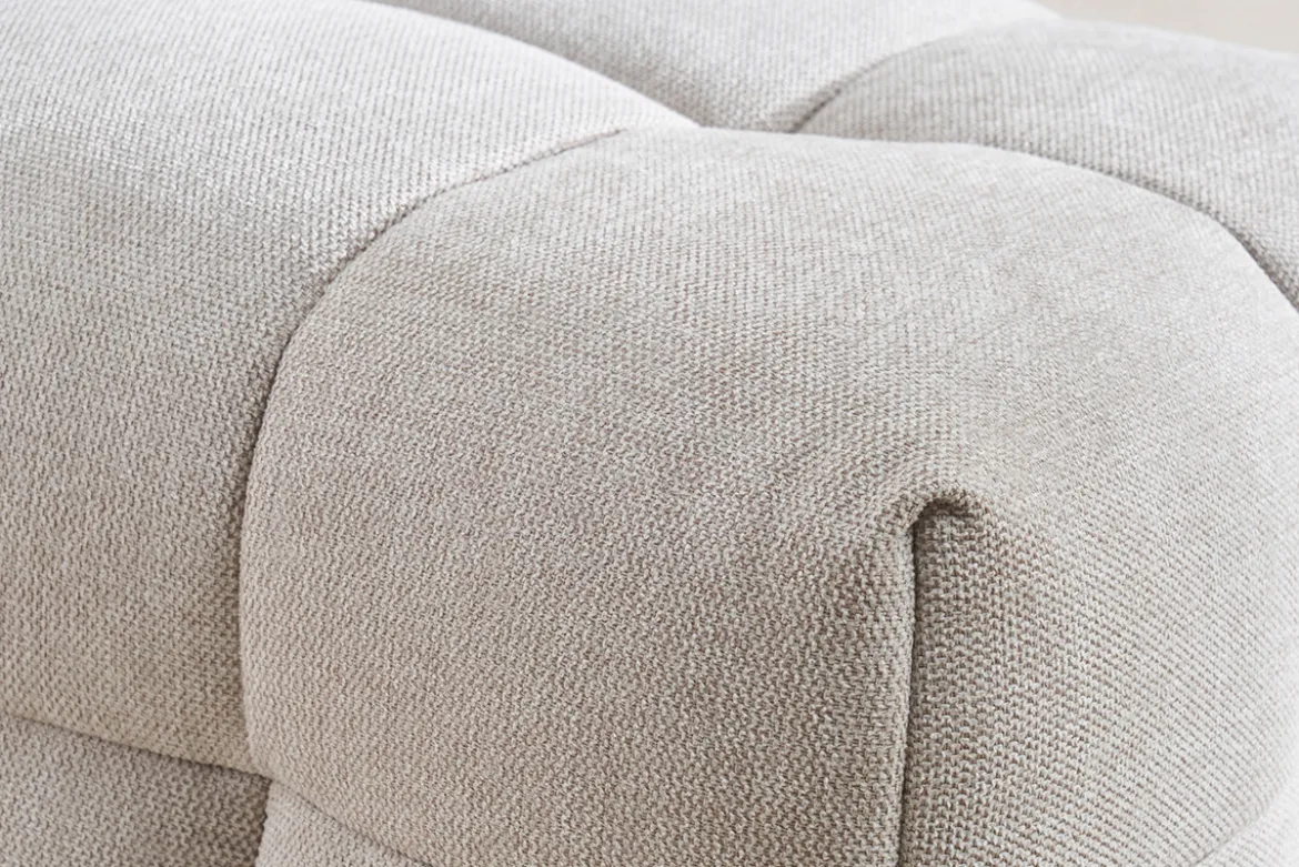 Canapé design 3 places et repose-pieds en tissu effet velours texturé beige CORTO
