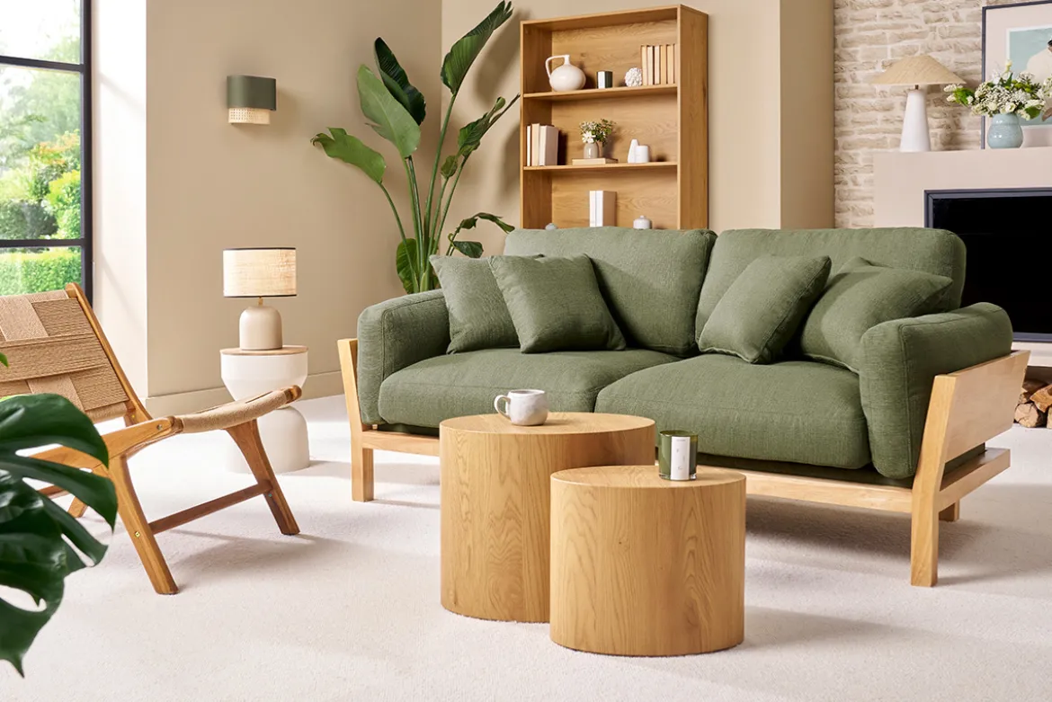 Canapé scandinave déhoussable 3 places en tissu vert kaki et bois clair KYO