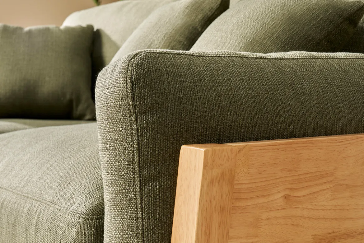 Canapé scandinave déhoussable 3 places en tissu vert kaki et bois clair KYO