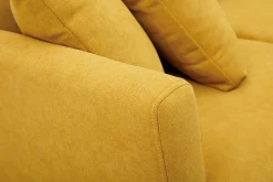 Canapé scandinave déhoussable 2 places en tissu effet velours jaune moutarde et bois clair OSLO