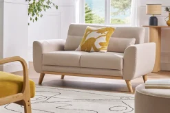 Canapé scandinave 2 places en tissu beige et bois clair EKTOR