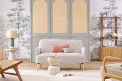 Canapé scandinave 2 places en tissu effet velours texturé beige et bois clair ISKO