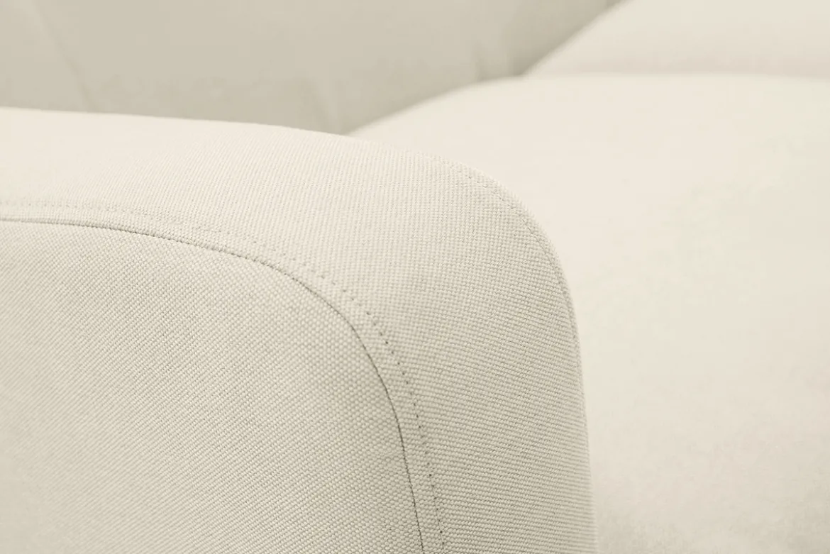 Canapé scandinave 2 places en tissu beige et bois clair LUNA