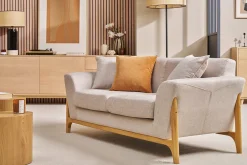 Canapé scandinave 2 places en tissu effet velours texturé beige et bois clair ASAKO