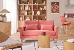 Canapé scandinave 2 places en tissu effet velours texturé terracotta et bois clair KATE