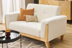 Canapé scandinave 2 places en tissu effet velours blanc cassé et bois clair FJORD