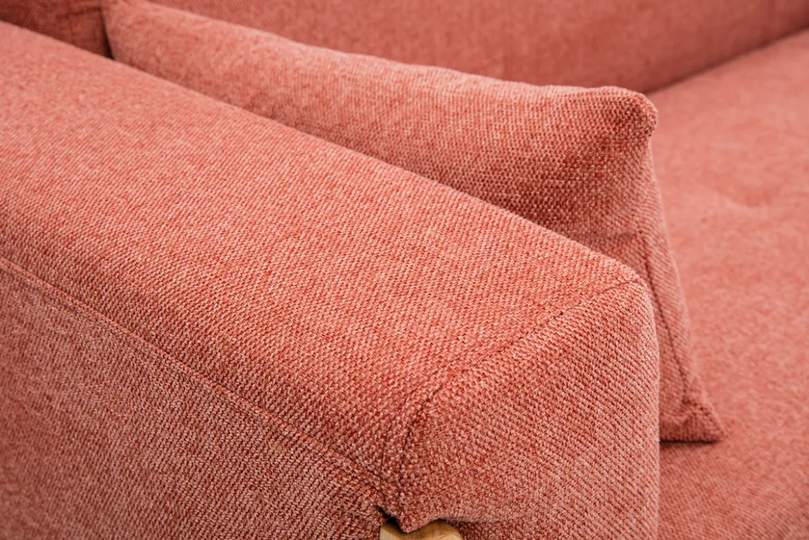 Canapé scandinave 2 places en tissu terracotta et bois clair FJORD