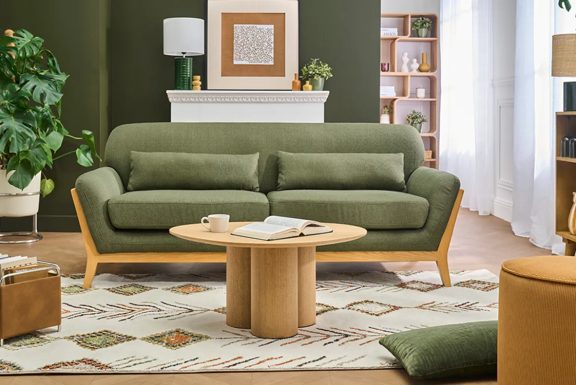 Canapé scandinave 3 places en tissu vert kaki et bois clair YOKO