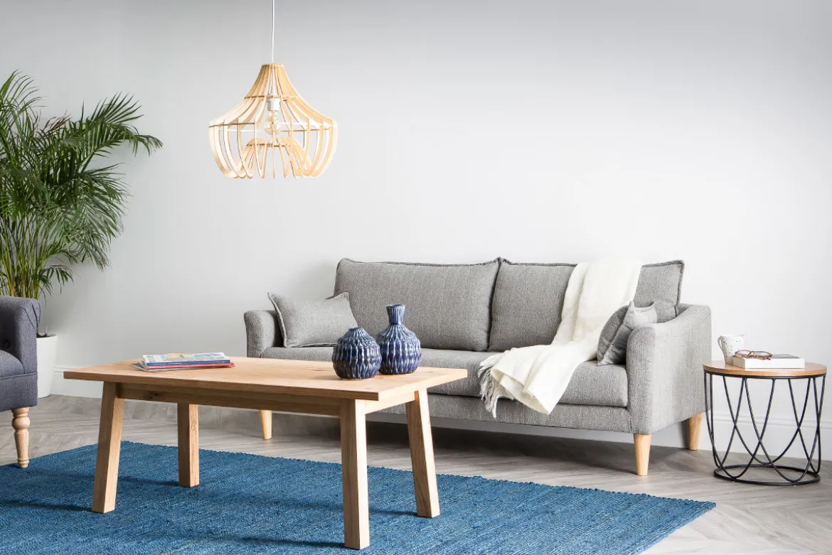 Canapé scandinave 3 places en tissu gris et bois clair KATE