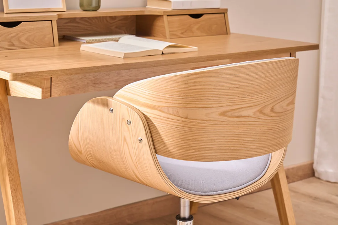 Chaise de bureau à roulettes design en tissu gris, bois clair et acier chromé BENT