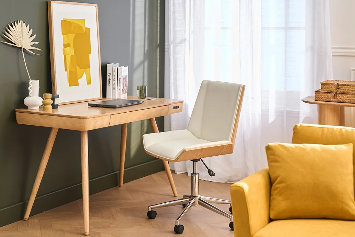 Chaise de bureau à roulettes design blanc, bois clair et acier chromé MELKIOR