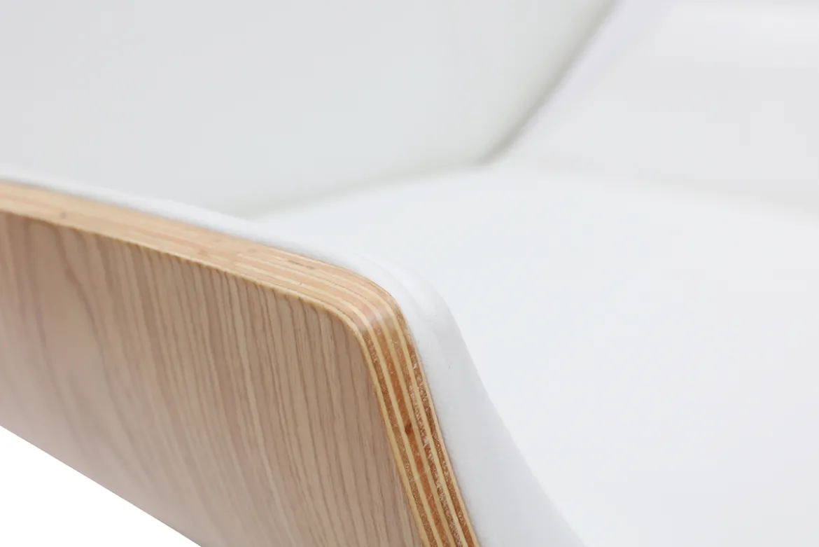Chaise de bureau à roulettes design blanc, bois clair et acier chromé CURVED