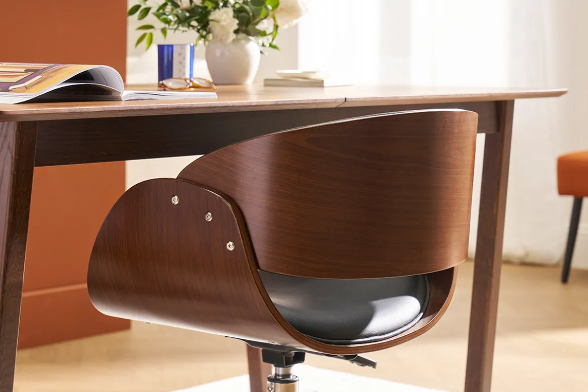 Chaise de bureau à roulettes design noir, bois foncé noyer et acier chromé BENT