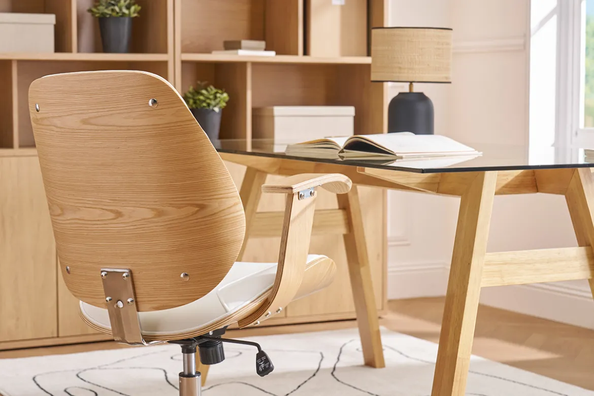 Chaise de bureau à roulettes design blanc, bois clair et acier chromé YORKE