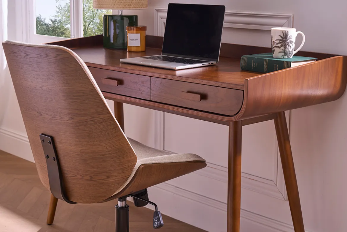 Chaise de bureau à roulettes en bois et tissu effet velours texturé beige DOUGLAS