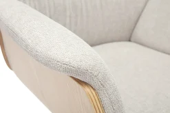Chaise de bureau à roulettes en tissu effet velours texturé beige, bois clair et métal chromé HELIOS