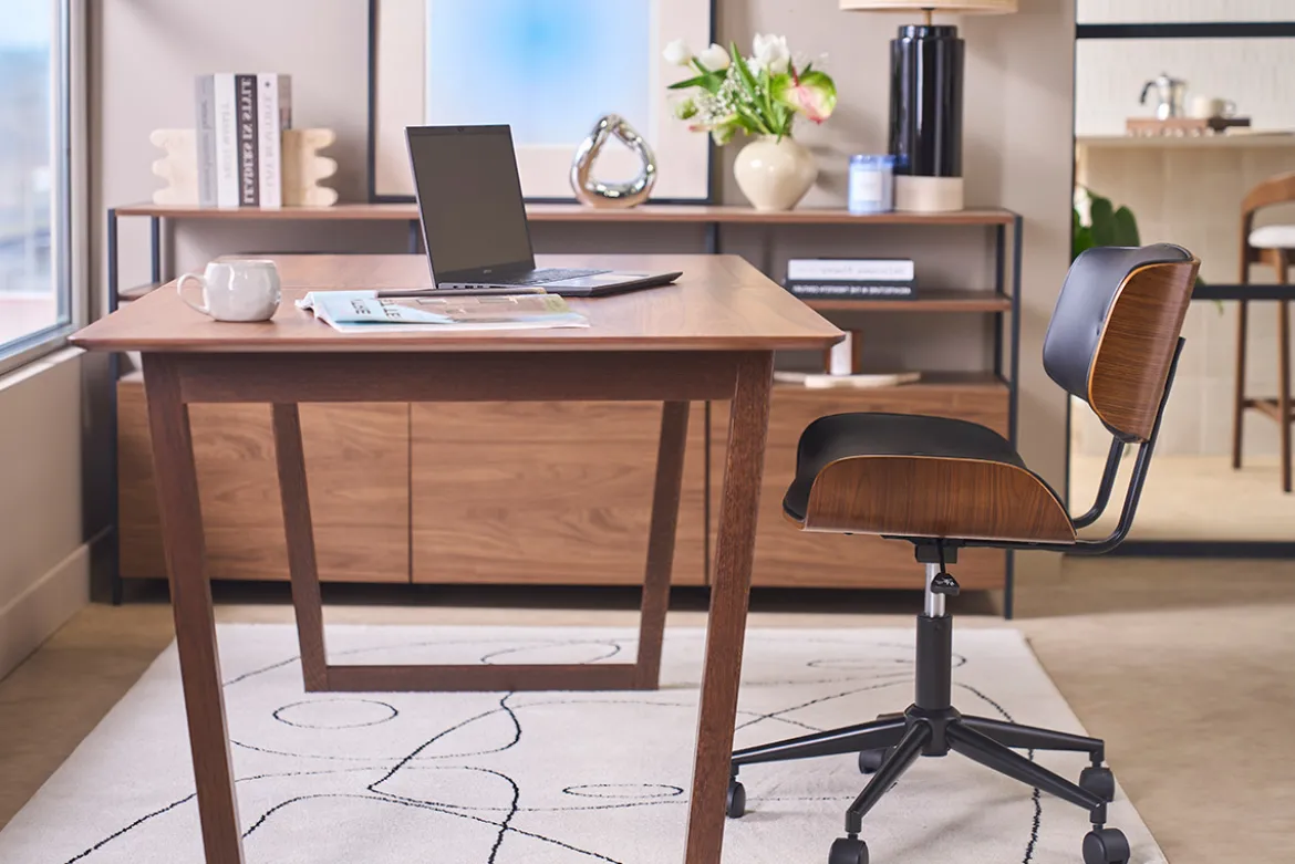 Chaise de bureau à roulettes noire et bois foncé BASILE