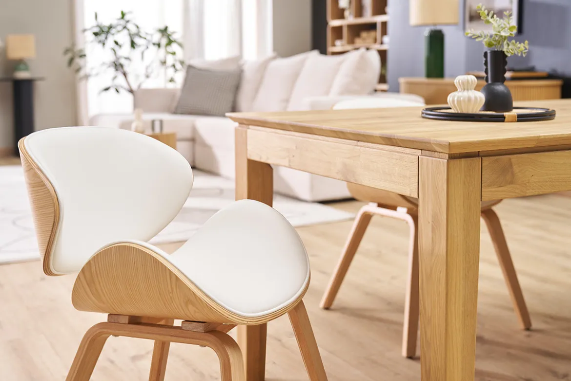 Chaise design blanc et bois clair WALNUT