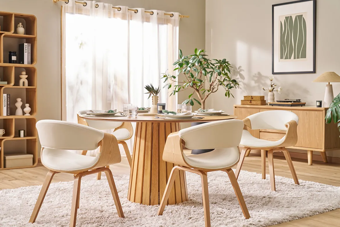 Chaise design blanc et bois clair ARAMIS