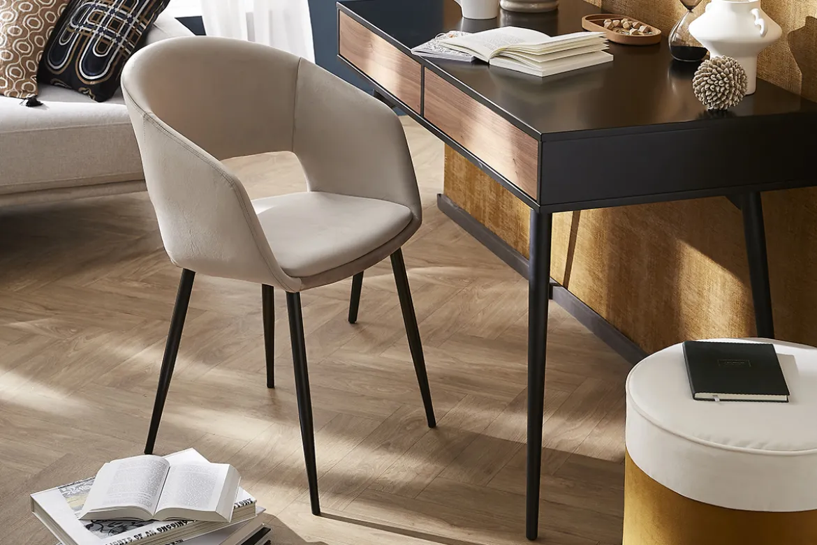 Chaise design en tissu velours bleu pétrole et métal noir PRISMA