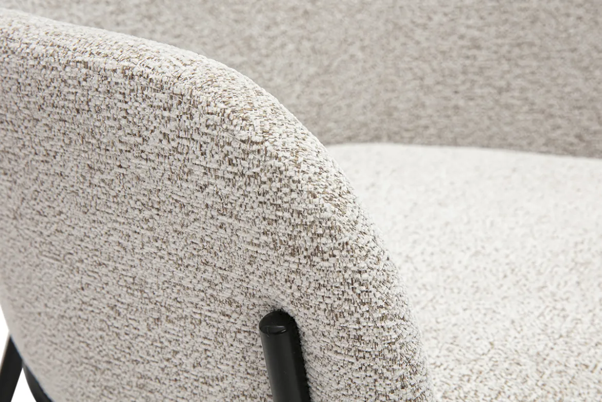 Chaise design en tissu velours chenille beige et métal noir TULUM