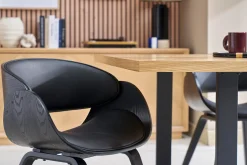 Chaise design noire BENT