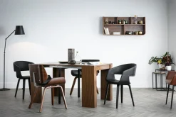 Chaise design noir et bois foncé RUBBENS
