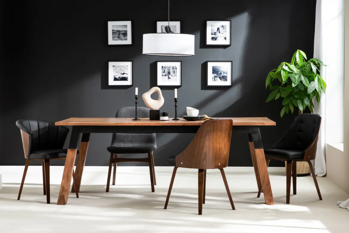 Chaise design noir et bois foncé noyer FLUFFY